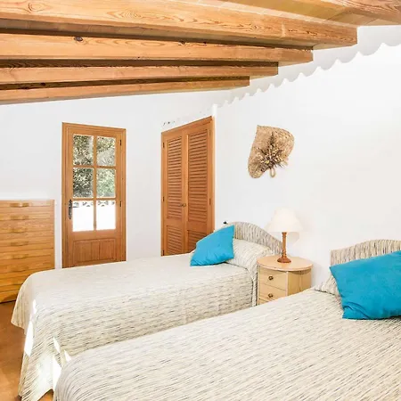 Creus Villa